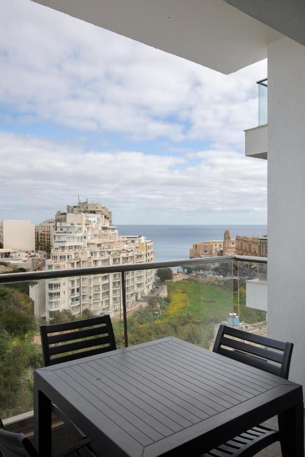 Sea View Apartment 2 Bedrooms 2 Bathrooms, 2 Minutes Away From The Sea Saint Julian's Dış mekan fotoğraf