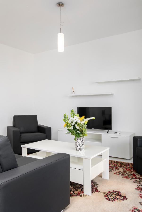 Sea View Apartment 2 Bedrooms 2 Bathrooms, 2 Minutes Away From The Sea Saint Julian's Dış mekan fotoğraf